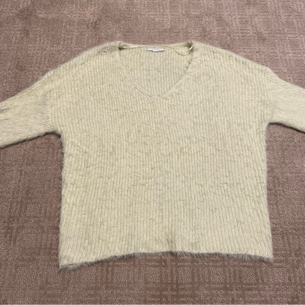 {Urban Outfitters | Kimchi Blue Priscilla Fuzzy Pullover Sweater - Ivory ~ Small - Picture 3 of 15